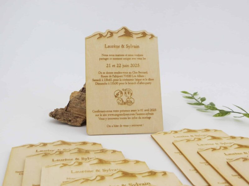 Faire part en bois gravé modèle Montagne Line Art