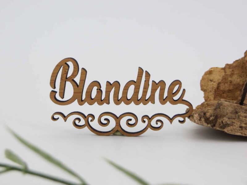 Marque places suspension en bois - Autour De Nous Créations