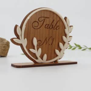 Pancarte de table bi-matières (bois et acrylique) - Autour De Nous Créations