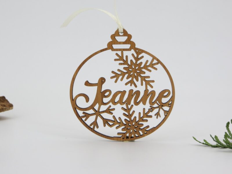 Boule de Noël en bois ~ Flocons et Prénom